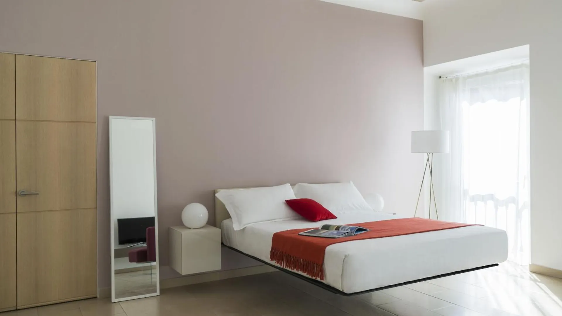 Brera Apartments In Porta Volta Milan