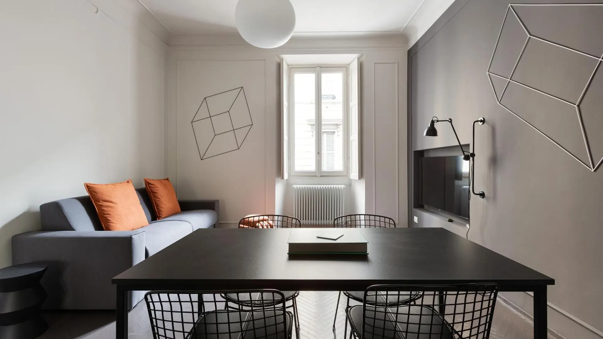 Brera Apartments In Porta Volta Milan