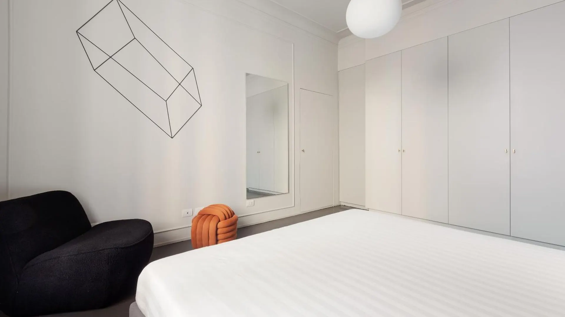 Brera Apartments In Porta Volta Milan 0*,